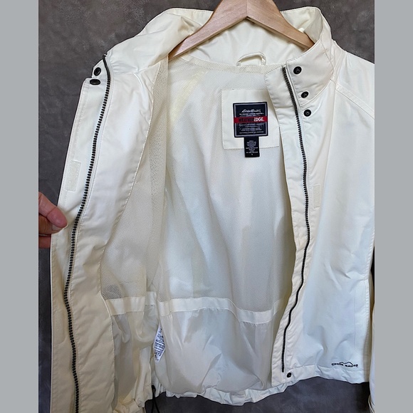 🎉NWOT EDDIE BAUER Rainfoil Packable Jacket, Size LG, Cream - Picture 5 of 12